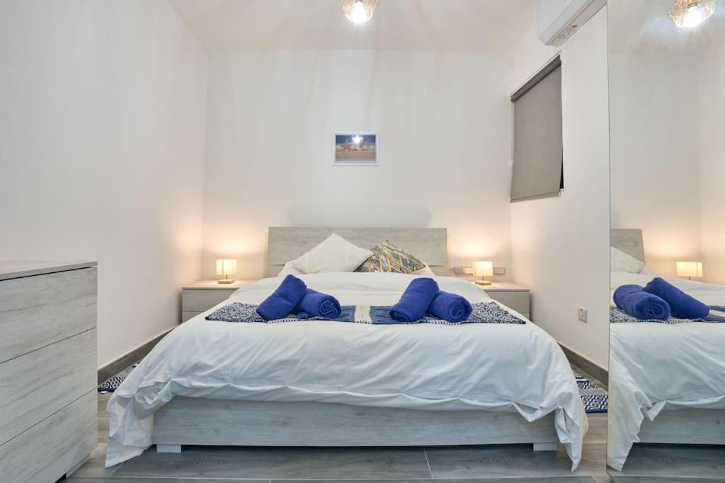 Two Bedroom Apartment In Xemxija, Bahía de San Pablo Exterior foto