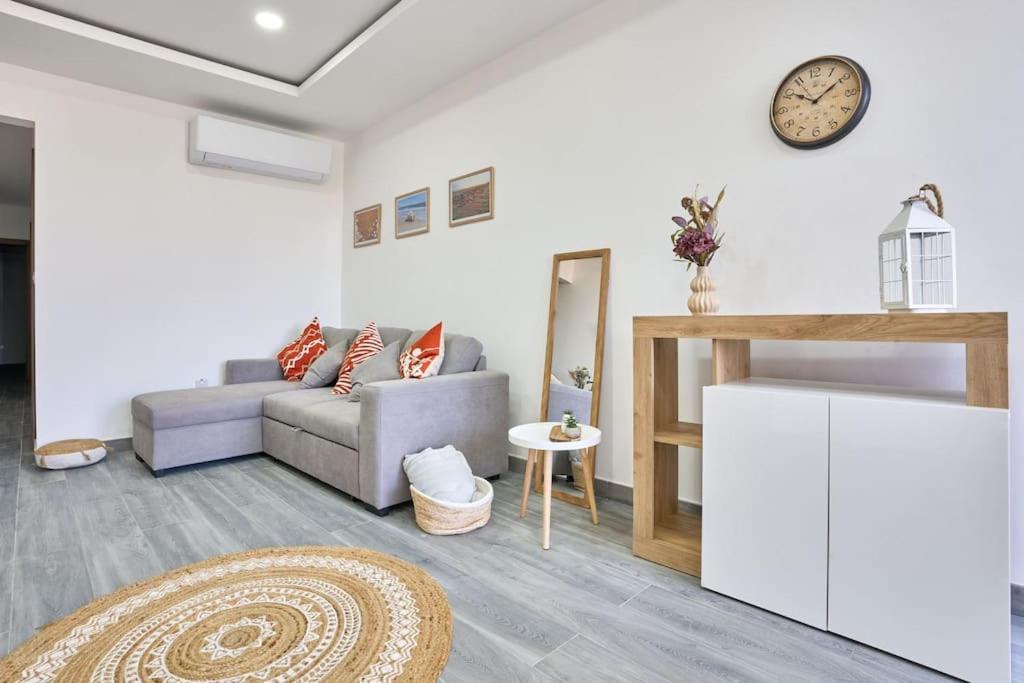 Two Bedroom Apartment In Xemxija, Bahía de San Pablo Exterior foto